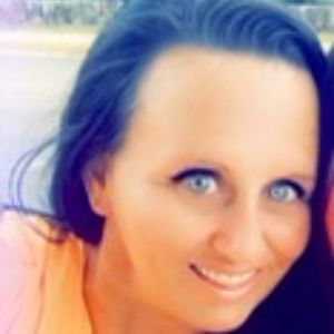 Meet your Posher, Michaela